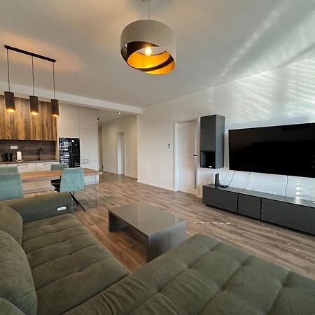 Project Ik Luxury Apartments Sered' ภายนอก รูปภาพ