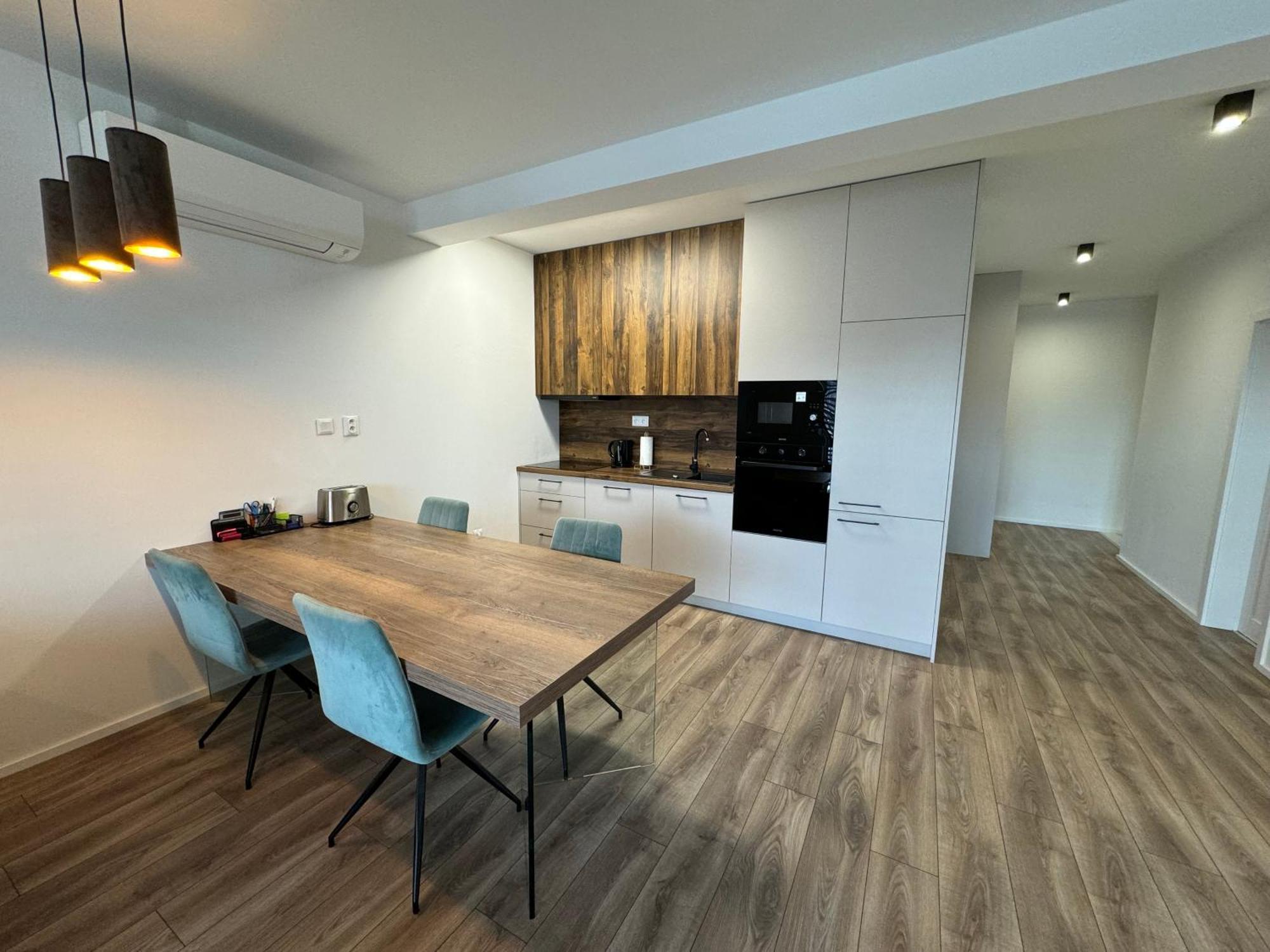Project Ik Luxury Apartments Sered' ภายนอก รูปภาพ